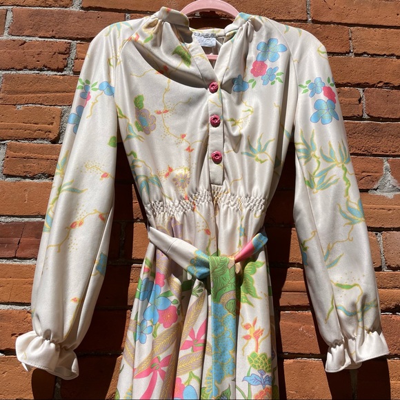 70's dress - Picture 4 of 7